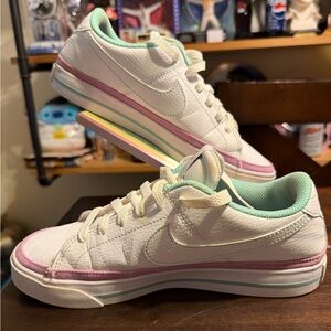 Nike White Low-Top Sneakers with Mint Green Collar and Pink Accent